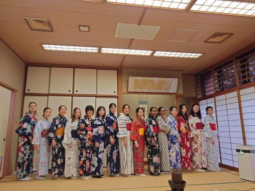 ryugakuseisadou1.JPG