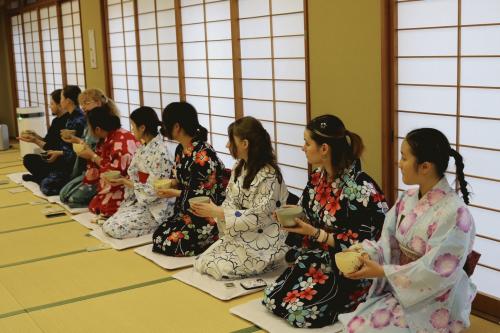 ryuugakuseisadou3.jpg